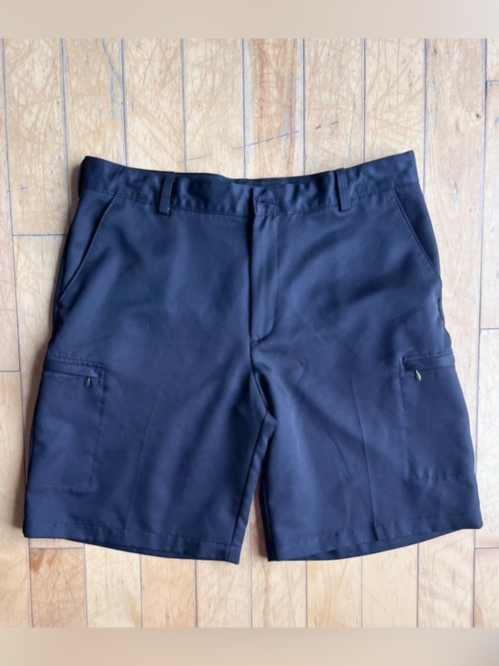 IZOD Golf Classic Performance Cargo Golf Black Shorts Size 36